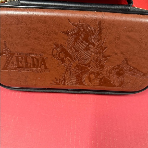 Nintendo Brown Handheld Console Case Zelda Design - Picture 16 of 16